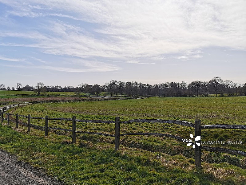 乡村景色：英格兰西萨塞克斯郡田园风光图片素材