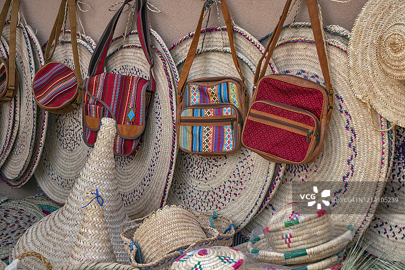 阿曼尼兹瓦市场的纪念品图片素材