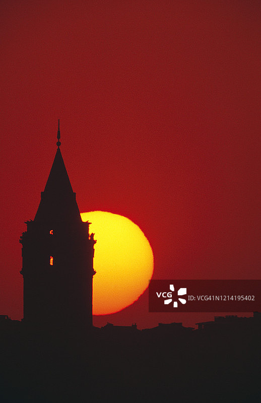 伊斯坦布尔日落时分的加拉塔图片素材