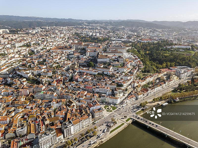葡萄牙科英布拉历史中心城区空中俯瞰图片素材