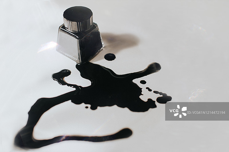 墨水溅出图片素材