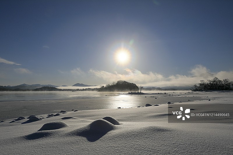 阳光炫目图片素材