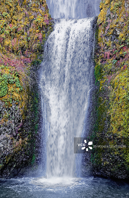 马尔特诺玛瀑布的下瀑布图片素材