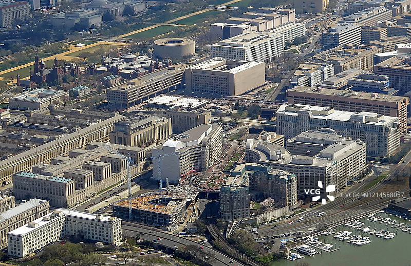 美国华盛顿特区史密森尼学会与国家广场航拍图片素材