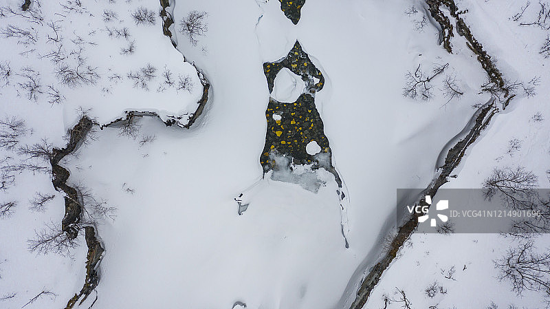 无人机拍摄：瑞典阿比斯库峡谷冰河图片素材