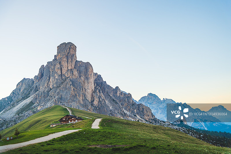 意大利多洛米蒂山科尔蒂纳丹佩佐附近的贾乌山口图片素材