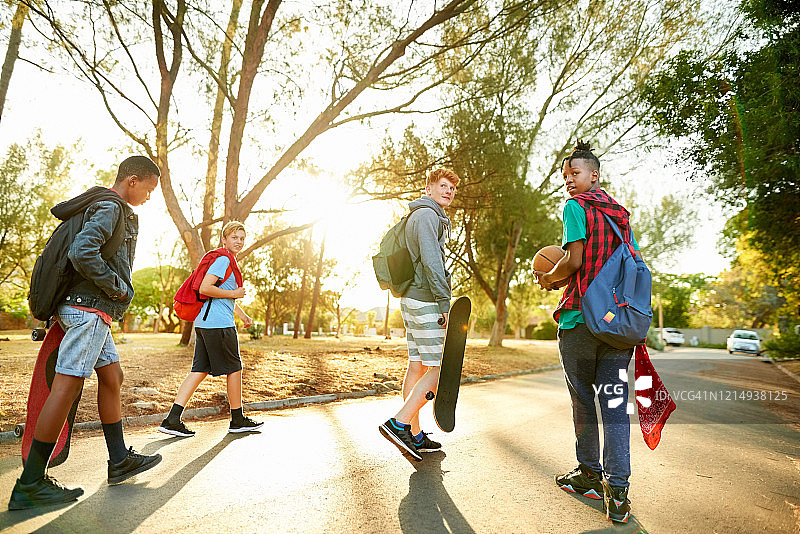 去操场玩图片素材