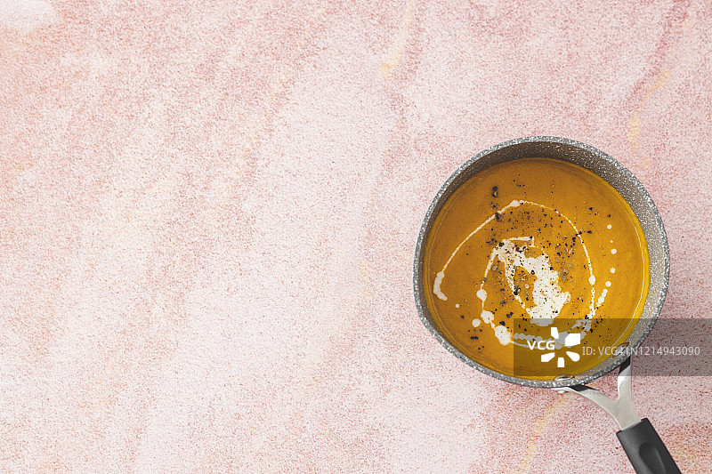 南瓜胡萝卜汤图片素材