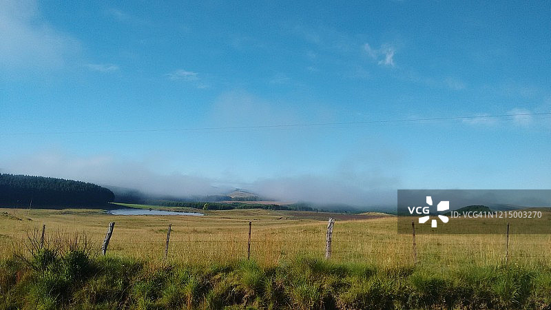 从巴西高原顶部俯瞰海岸线图片素材