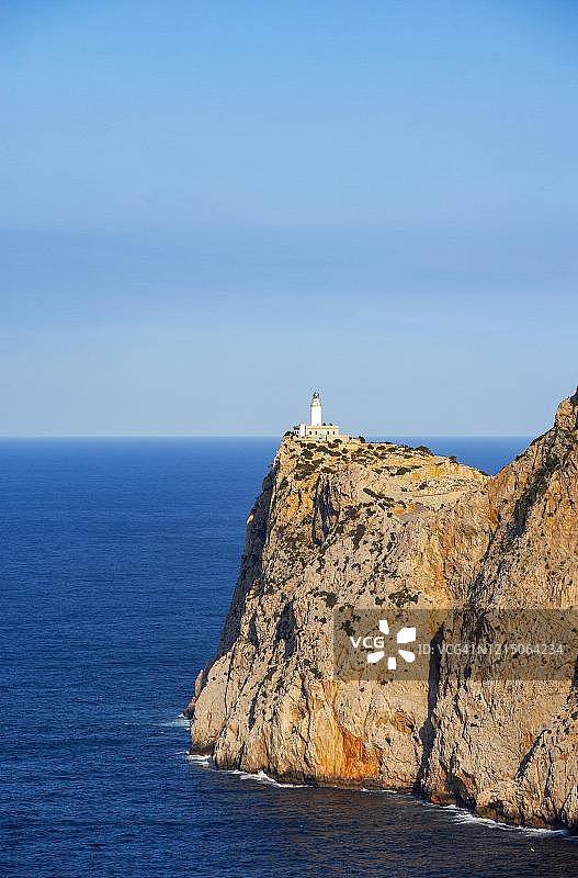 西班牙巴利阿里群岛马略卡岛福门托尔半岛福门托尔角的灯塔图片素材