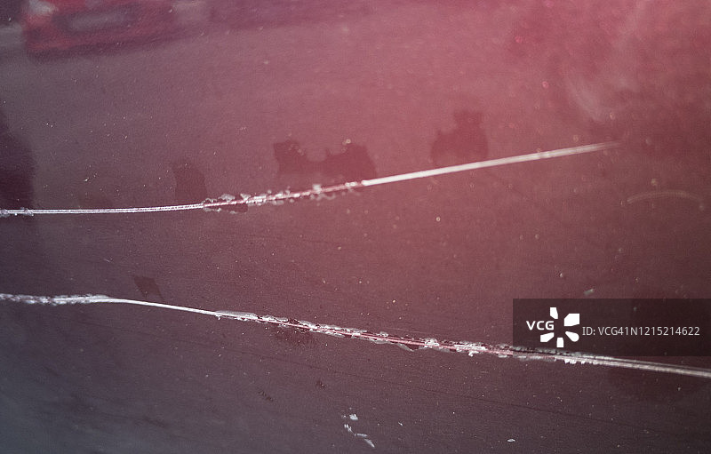 汽车上的大划痕图片素材