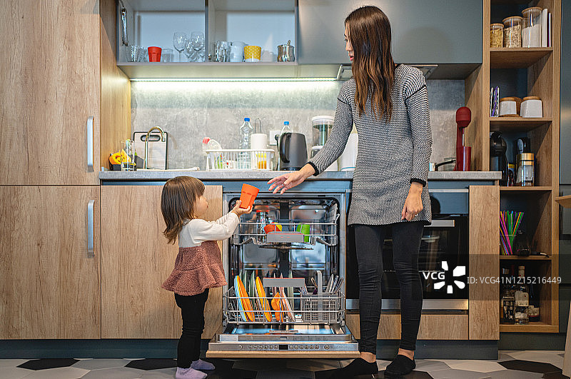 虽微不足道，却大有助益图片素材