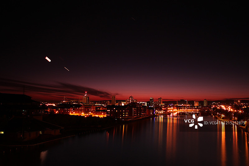 浪漫天空，卡迪夫湾图片素材