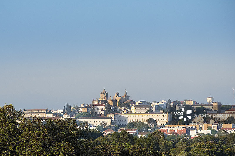 埃武拉市的天际线图片素材