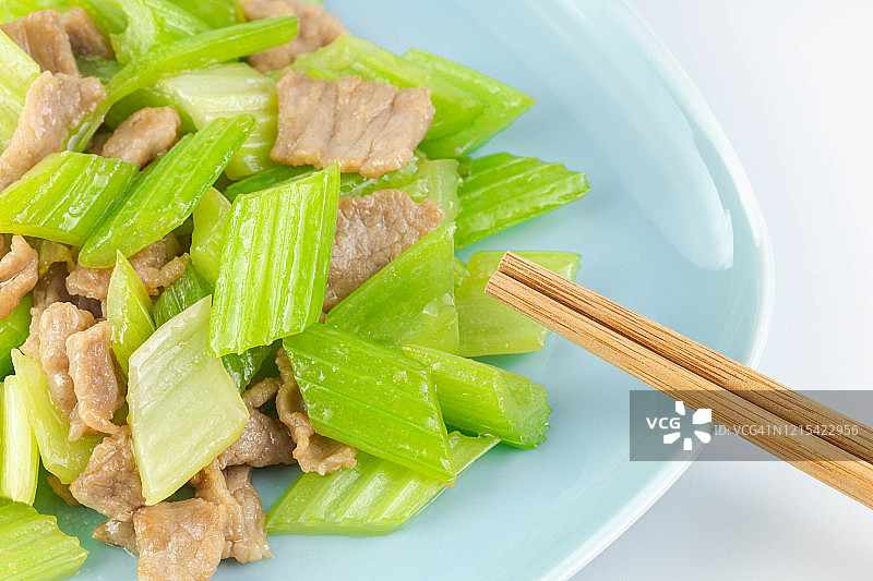 中式美食：芹菜炒牛肉图片素材