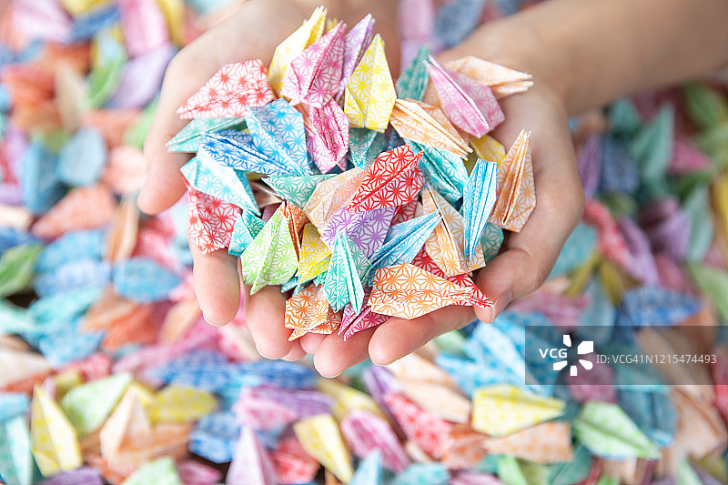 制作千纸鹤图片素材