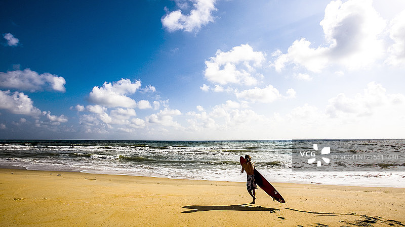 马来西亚南海冲浪者图片素材