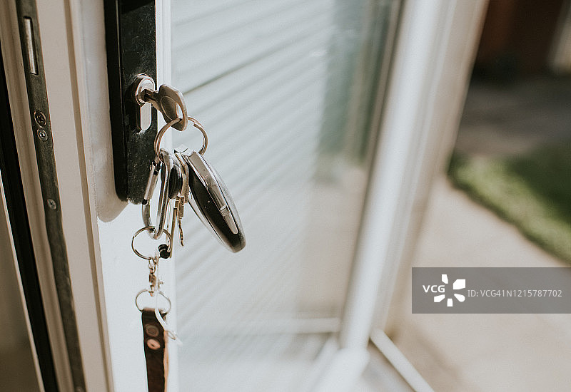 锁中的钥匙图片素材