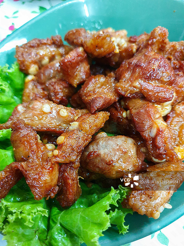 蒜香炸猪排（泰国菜）图片素材