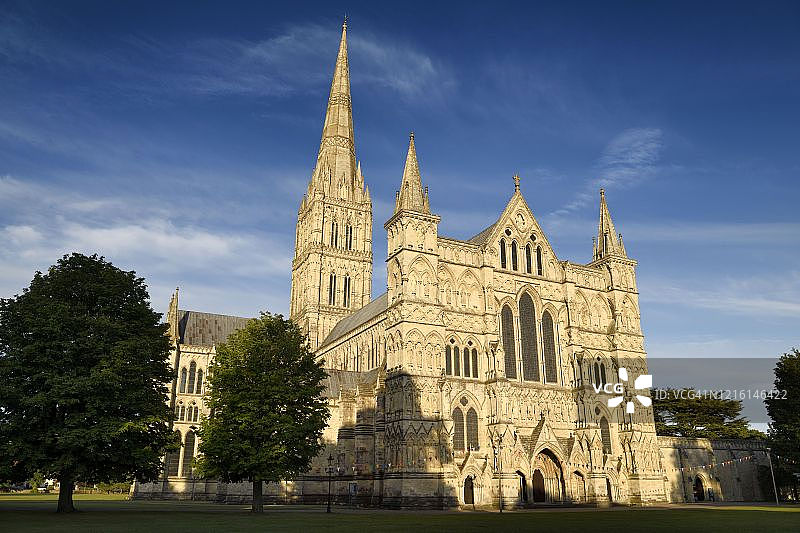 索尔兹伯里大教堂西立面图片素材