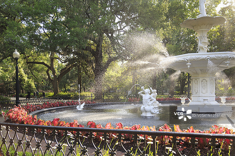 佐治亚州萨凡纳市福赛思公园的喷泉图片素材