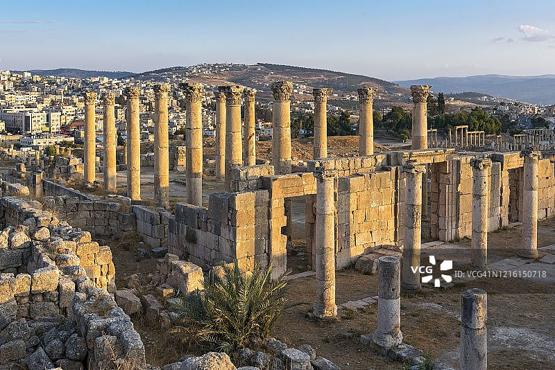 杰拉什的圣西奥多教堂图片素材