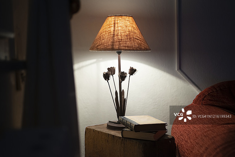 阅读角图片素材