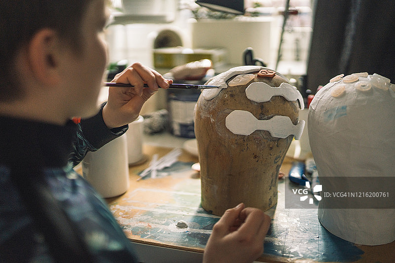 儿童男孩制作DIY面具图片素材