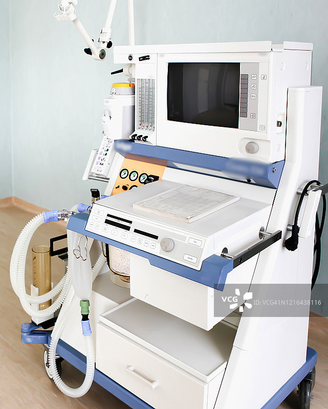 医用呼吸机：医院呼吸通气设备图片素材