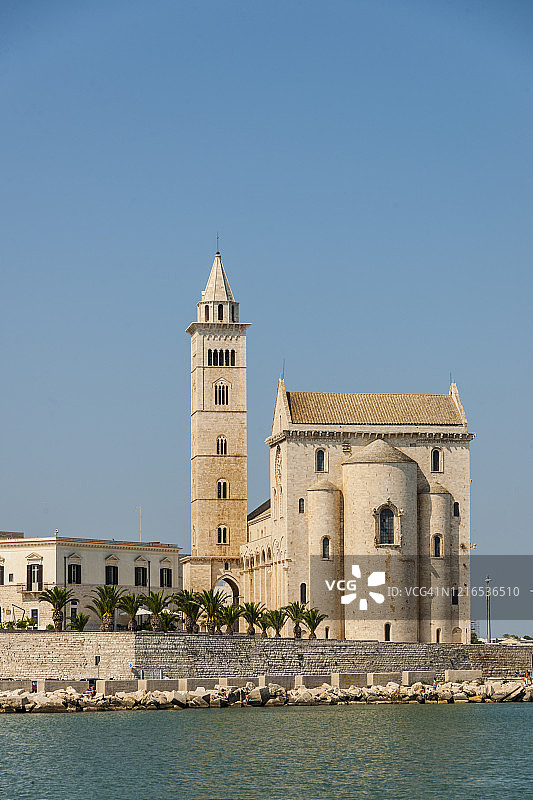 特拉尼大教堂景色图片素材