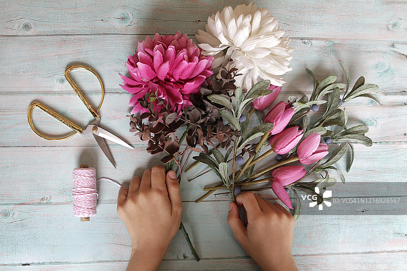 儿童制作花艺图片素材