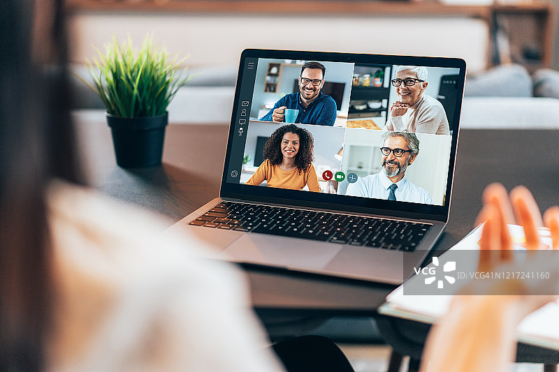 参加视频会议的商务团队图片素材