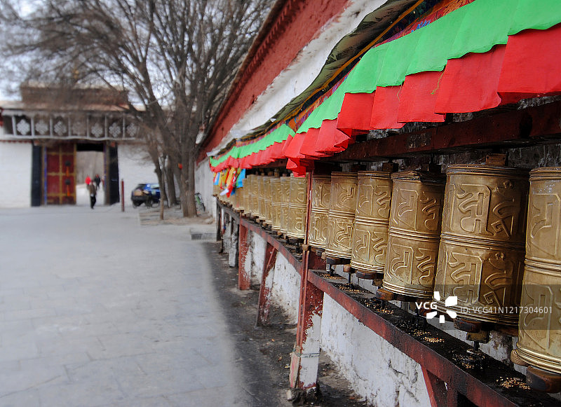 西藏转经轮图片素材