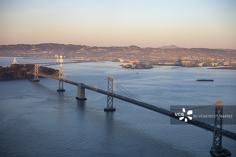 旧金山-奥克兰海湾大桥航拍图片素材