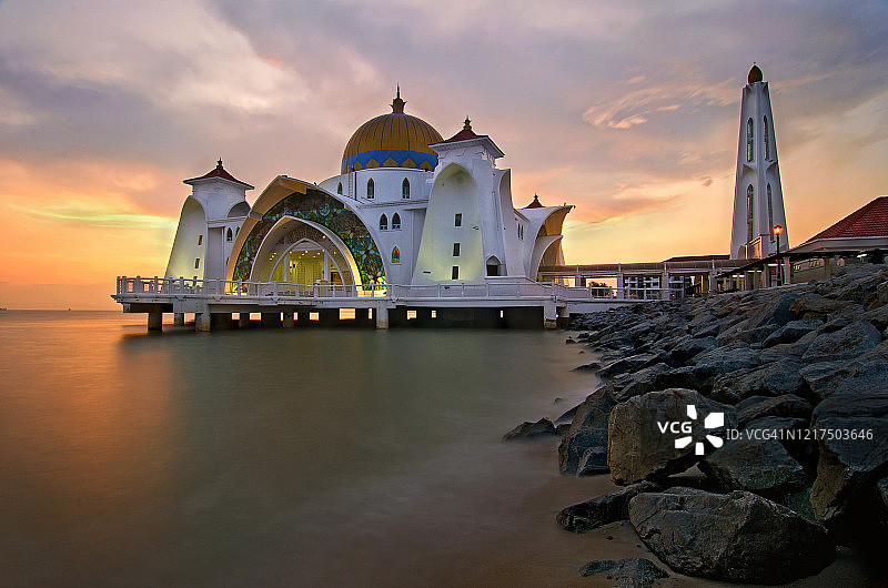 马六甲海峡美丽的日落图片素材