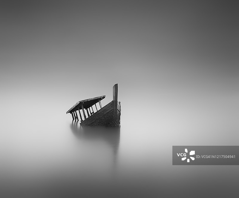 瓜拉彭渝的废弃船只图片素材