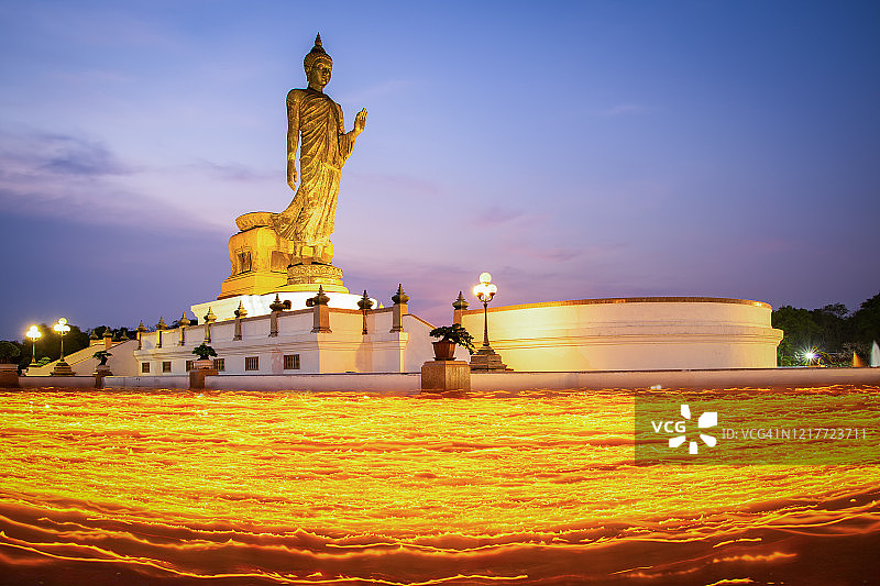 佛统府玛迦菩迦日在佛教公园举行图片素材