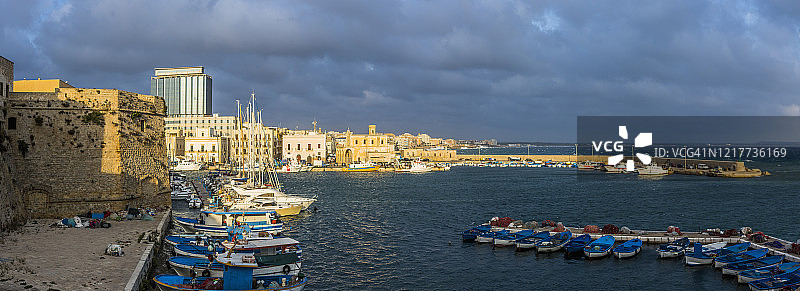 加利波利城堡、港口和新城镇背景图片素材