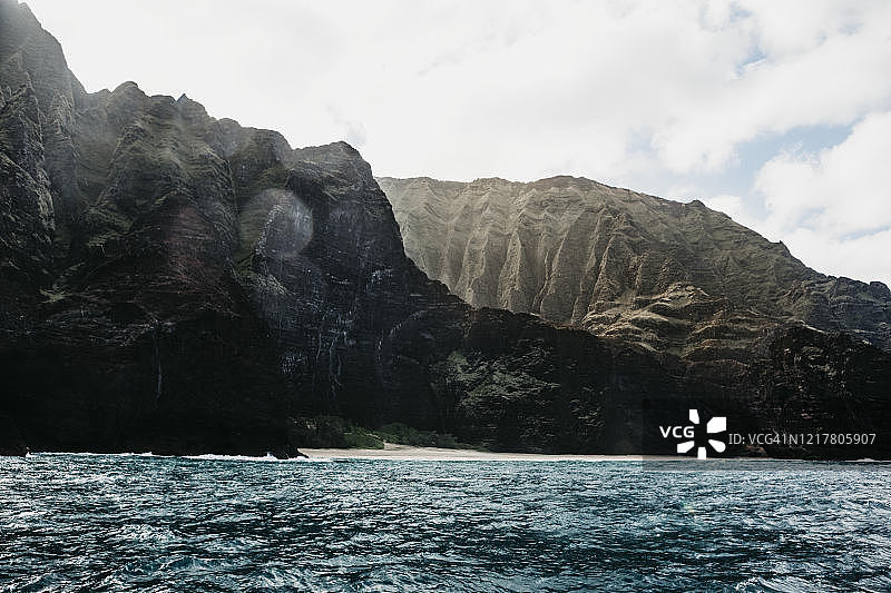 美国夏威夷考艾岛纳帕利海岸荒野公园山海风光图片素材