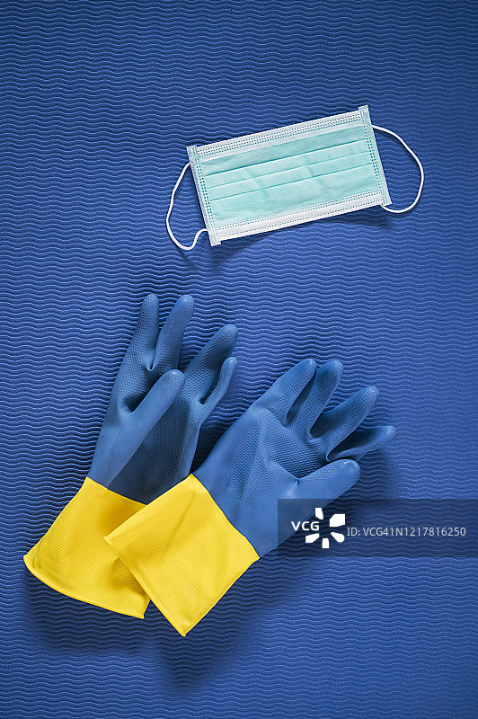 橡胶手套和口罩图片素材