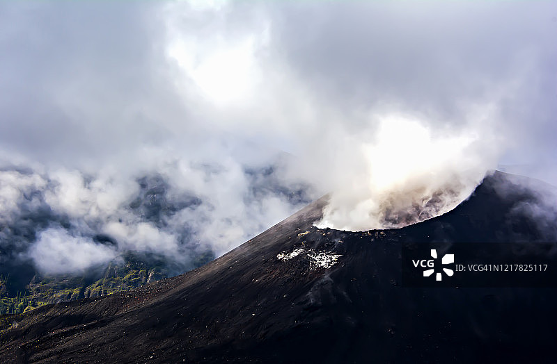印度尼西亚林贾尼火山特写图片素材