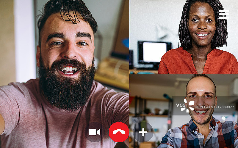 与朋友视频通话图片素材