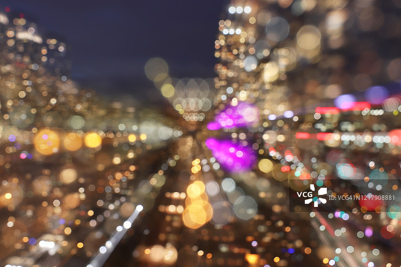 星空投影：波光粼粼的城市景观的未知维度图片素材