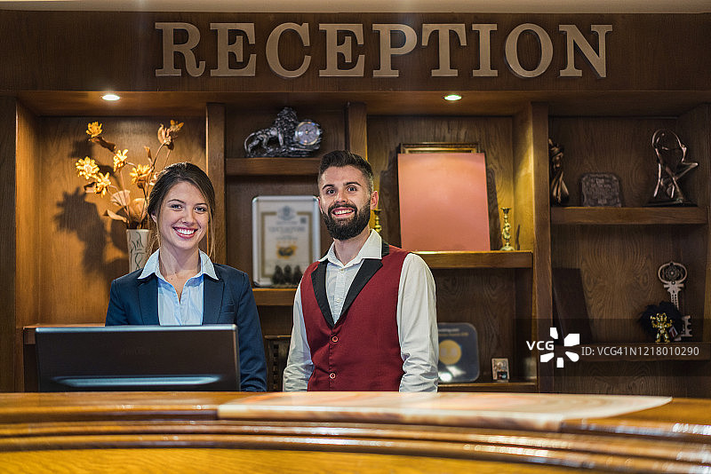 酒店前台的员工图片素材