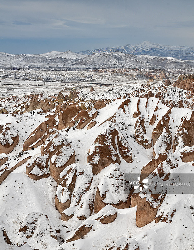 土耳其中部安纳托利亚内夫谢希尔冬季的卡帕多西亚地区图片素材
