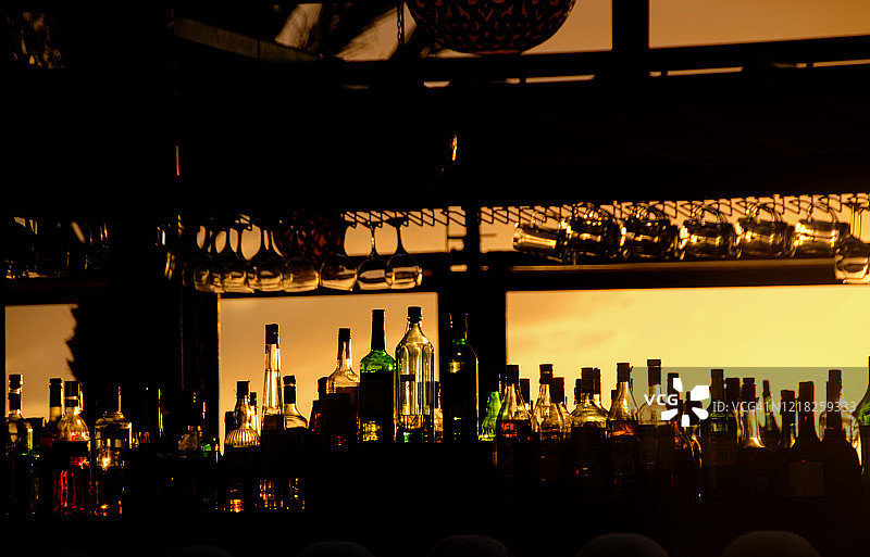 闪亮的瓶子图片素材