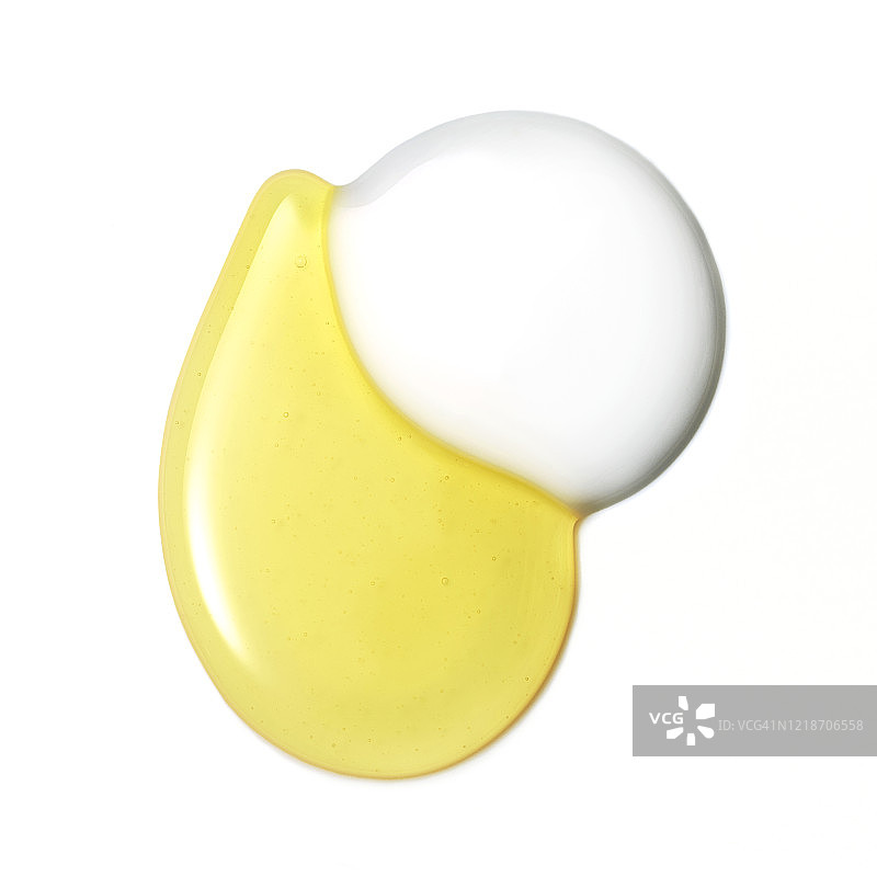 奶油和油融合的俯视特写，白色背景图片素材