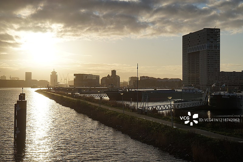 阿姆斯特丹城市天际线（清晨）图片素材