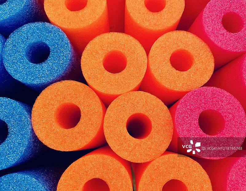 泳池浮条图片素材