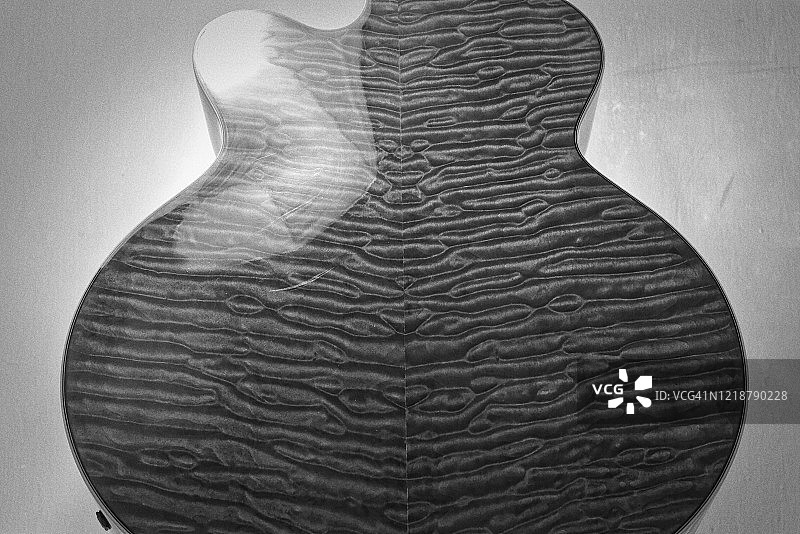 拱面吉他图片素材